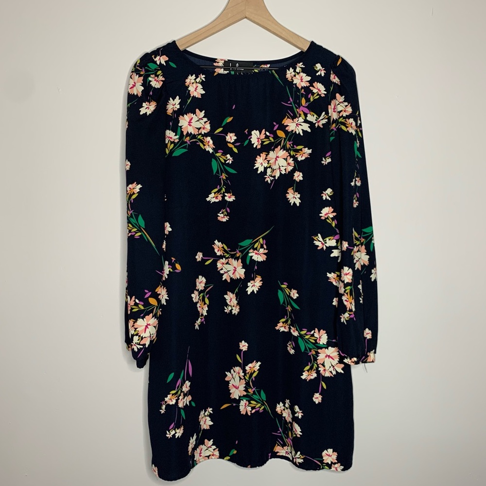 lulus | navy blue floral shift dress